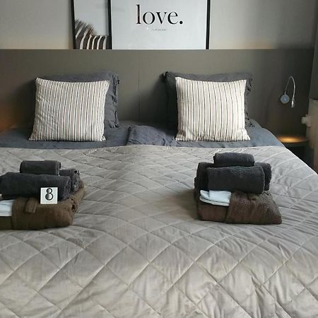 Inn Den Acht Venlo Esterno foto