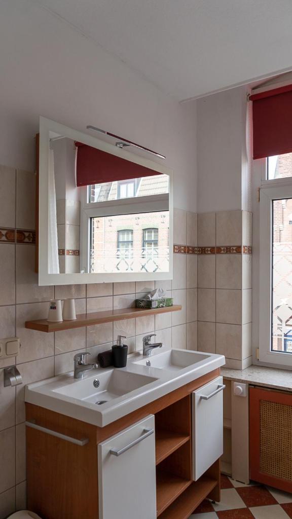 Inn Den Acht Venlo Esterno foto